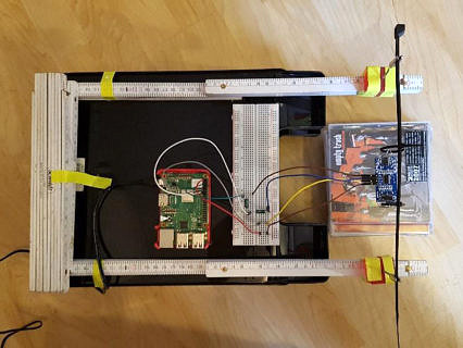 Ermittlung der Höhe eines CD-Stapels: experimenteller Aufbau